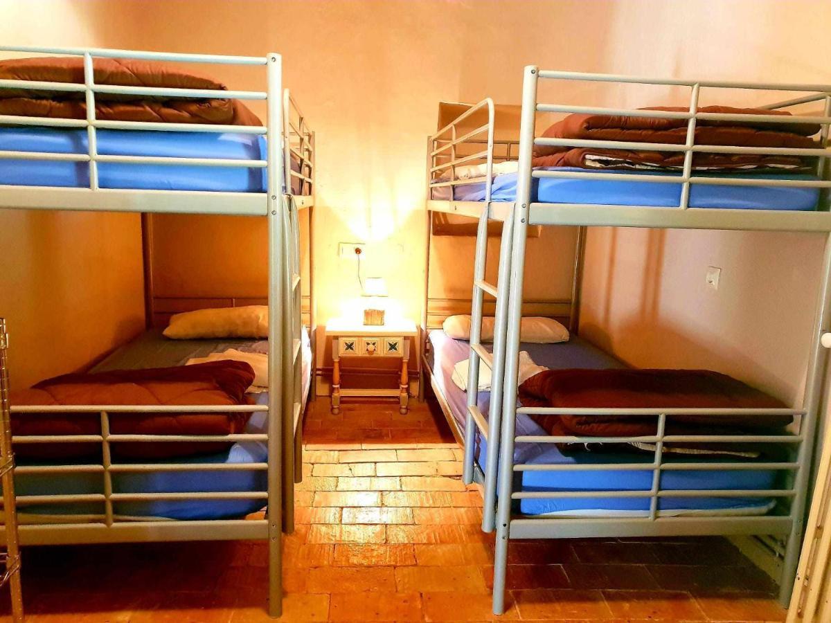 Masia Para Grupos Con Piscina Privada28 Pax Cabanelles Exteriér fotografie
