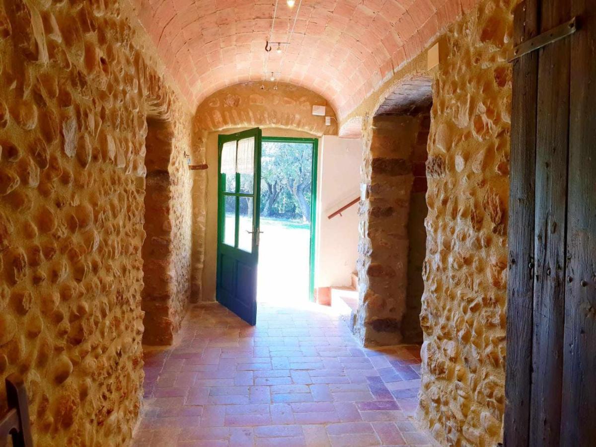 Masia Para Grupos Con Piscina Privada28 Pax Cabanelles Exteriér fotografie