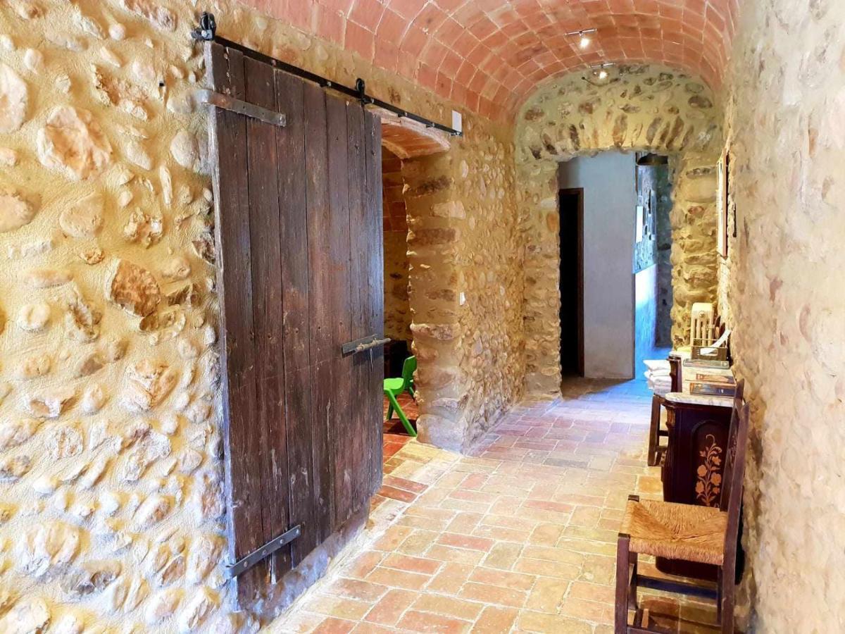 Masia Para Grupos Con Piscina Privada28 Pax Cabanelles Exteriér fotografie